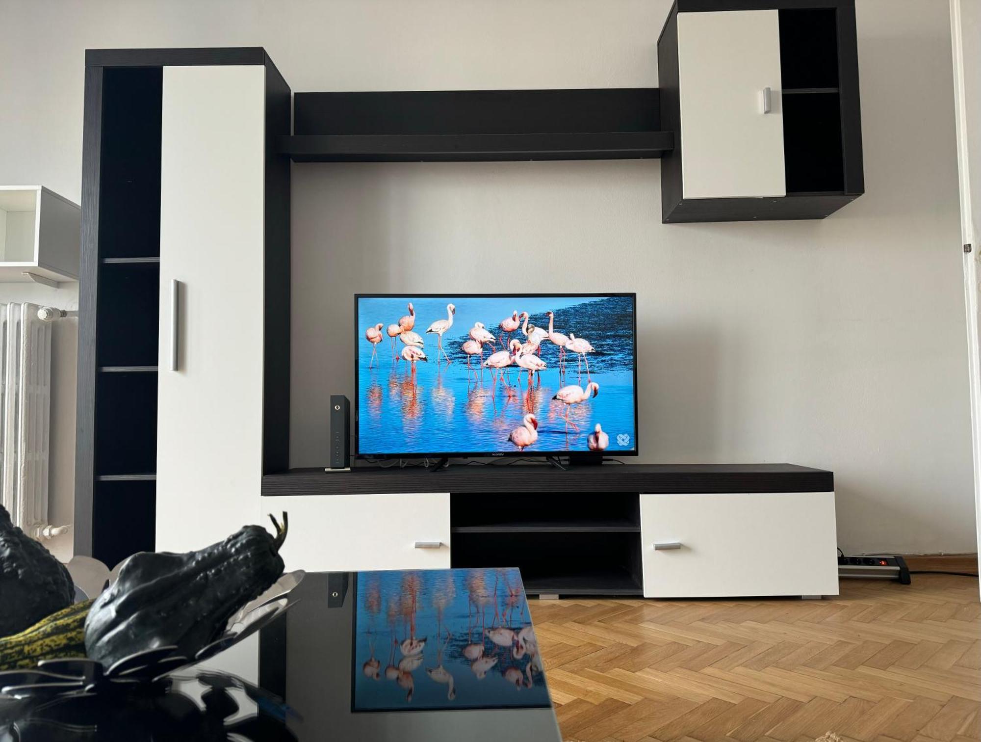 Airy & Beautiful Downtown Apartment Bucarest Extérieur photo