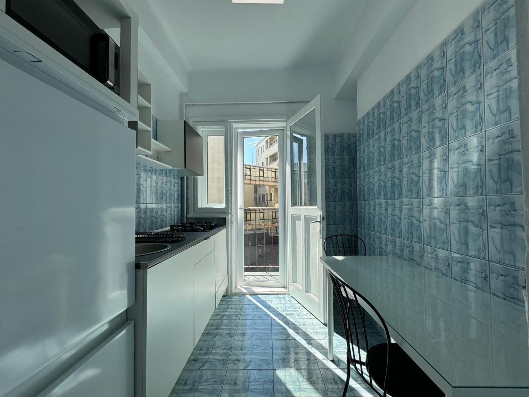Airy & Beautiful Downtown Apartment Bucarest Extérieur photo